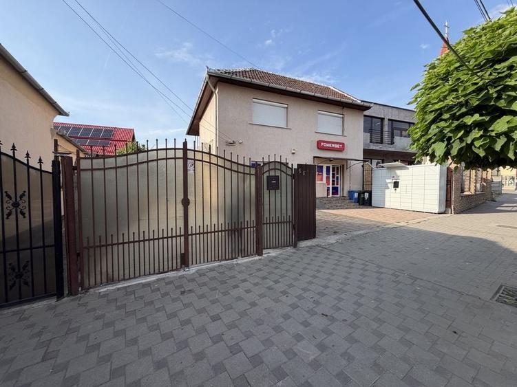 Spațiu comercial, de 210 mp, în Ultracentral
