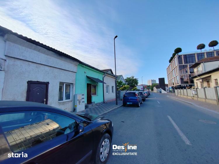 Casă cu 5 camere cu Teren 180 Mp în Central
