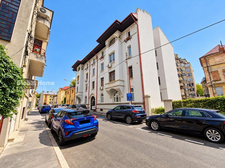 Apartament cu 7 camere semidecomandat în Ultracentral