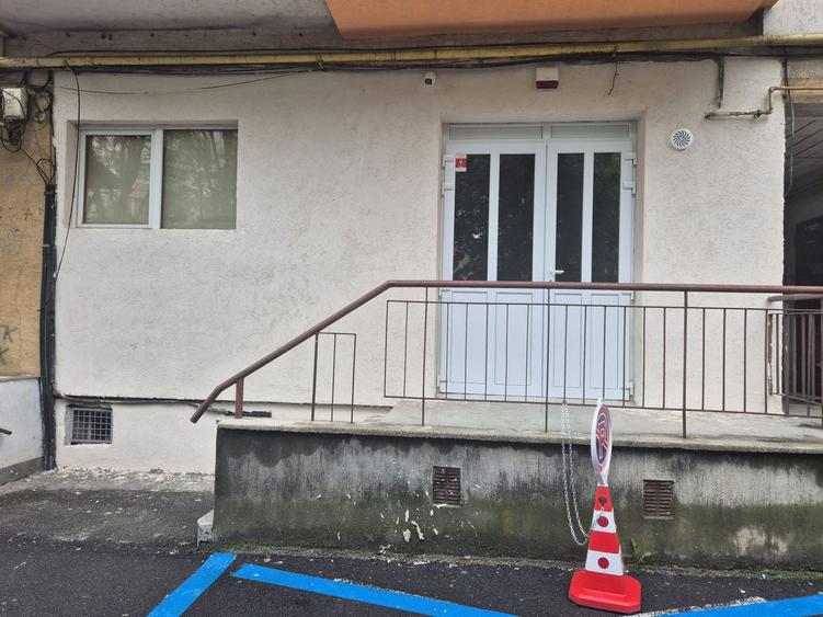 Spațiu comercial, de 20 mp, în Vlahuță
