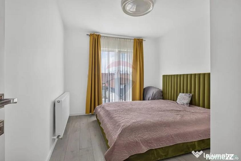 Casă cu 7 camere cu Teren 491 Mp în Vladimirescu
