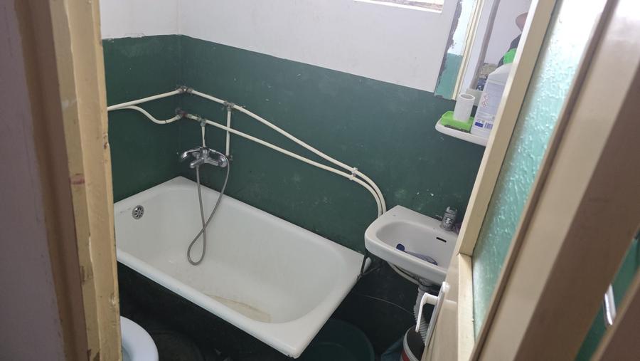 Garsonieră decomandată în Central