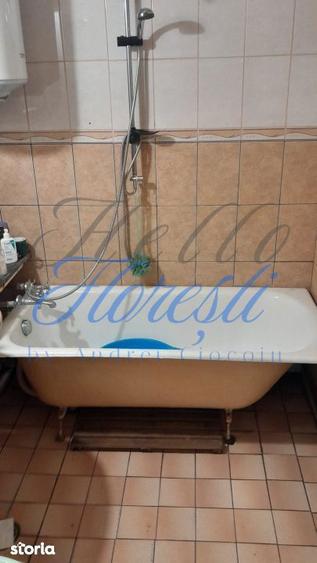 Casă cu 3 camere cu Teren 703 Mp în Florești