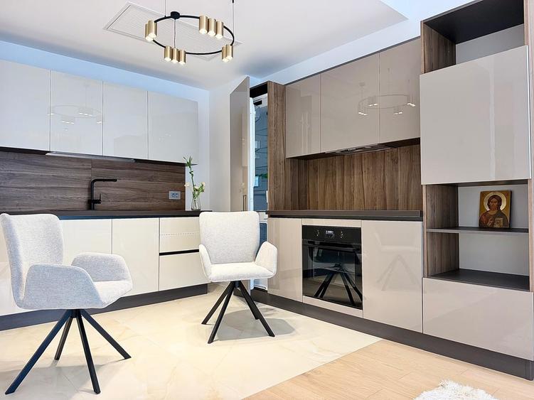 Apartament cu 2 camere decomandat în Aviației