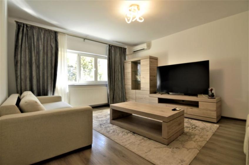 INCHIRIERE APARTAMENT 3 CAMERE B.DUL UNIRII – EMIL BOTTA - 1