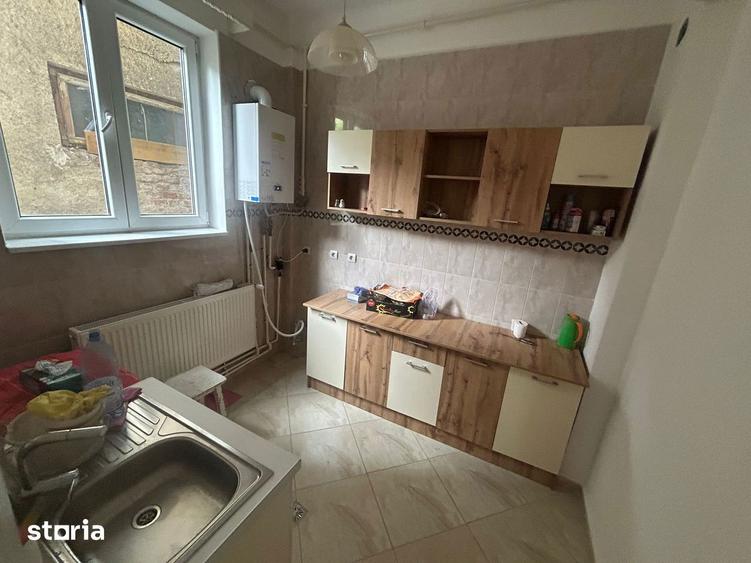 Apartament Victoriei Grivi?a bloc interbelic - 2
