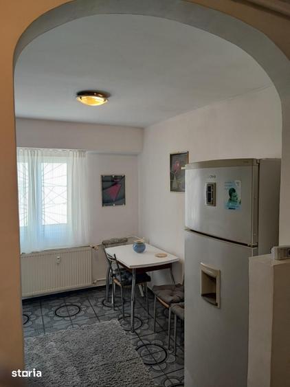 Apartament cu 3 camere decomandat în Iancului