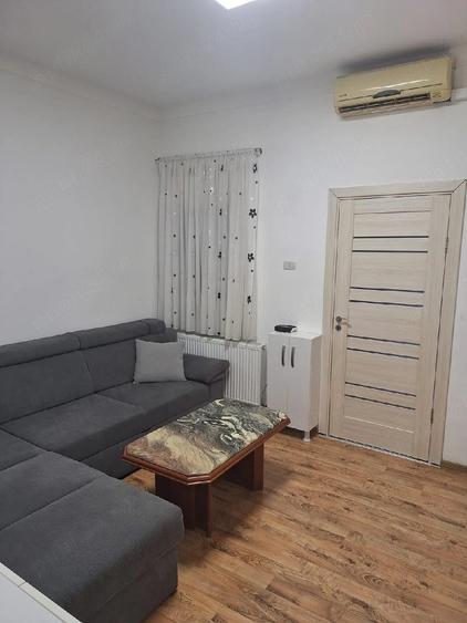 Casă cu Teren 1094 Mp în Aradul Nou