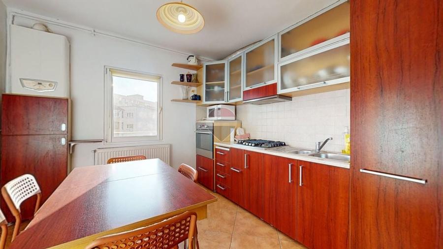 Apartament 2 camere, decomandat, zona Centrul Civic - str. Hărmanului - 6
