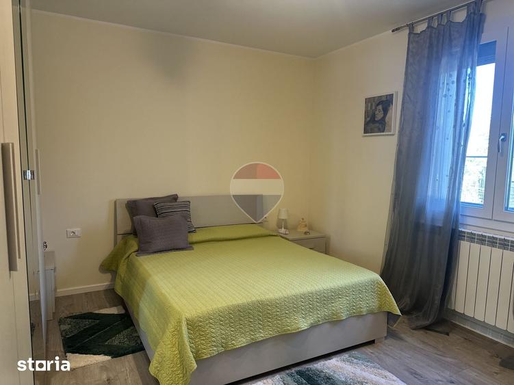 Casa / Vila cu 7 camere de vanzare Izvoare - 14
