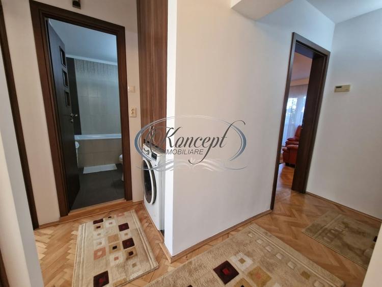 Apartament cu 3 camere decomandat, mobilat în Semicentral