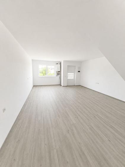 Duplex cu 4 camere cu Canalizare în Ampoi 3