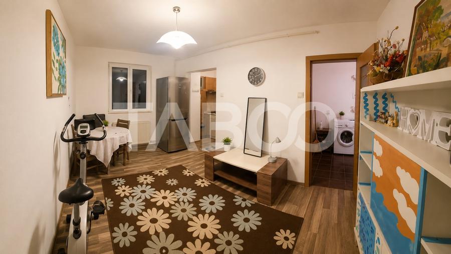 Apartament cu 3 camere semidecomandat, mobilat în Țiglari