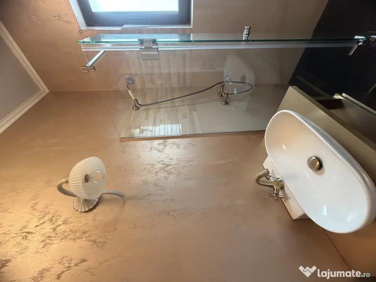 Apartament cu 3 camere decomandat în Dumbrăvița