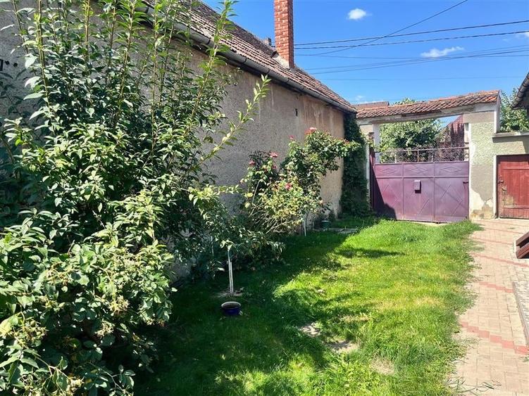 Casă individuală cu 2 camere cu Teren 554 Mp în Cristian