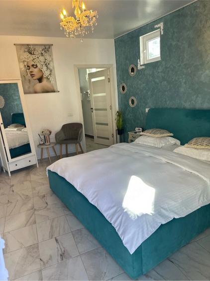 Casă cu 6 camere cu Teren 700 Mp în Central