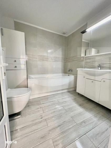 Casă cu 6 camere cu Teren 495 Mp în Ronaț