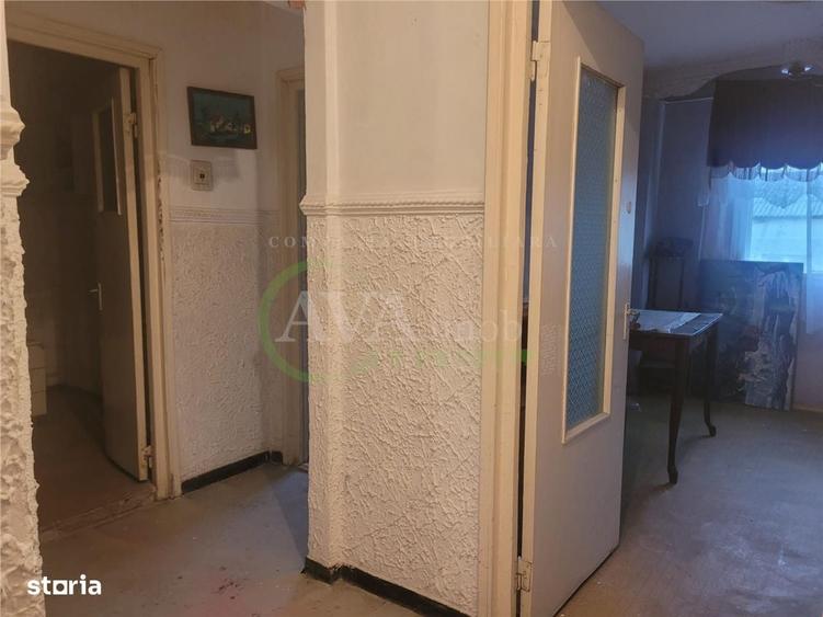 Apartament cu 3 camere decomandat în Narcisa