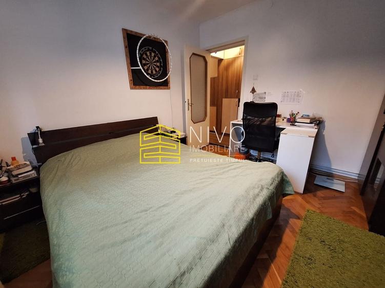 Apartament cu 3 camere decomandat, mobilat în Dâmbu Pietros