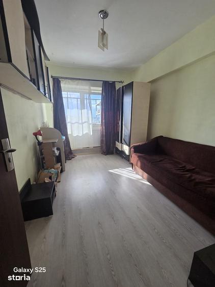 Apartament cu 4 camere în Cug