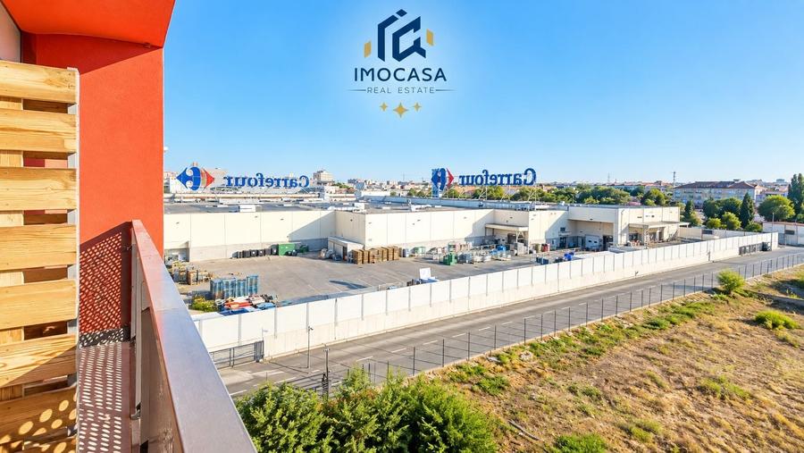 Apartament cu 2 camere semidecomandat, mobilat în Aurel Vlaicu