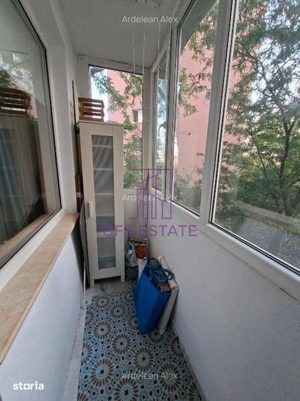 Apartament cu 3 camere decomandat în Dristor