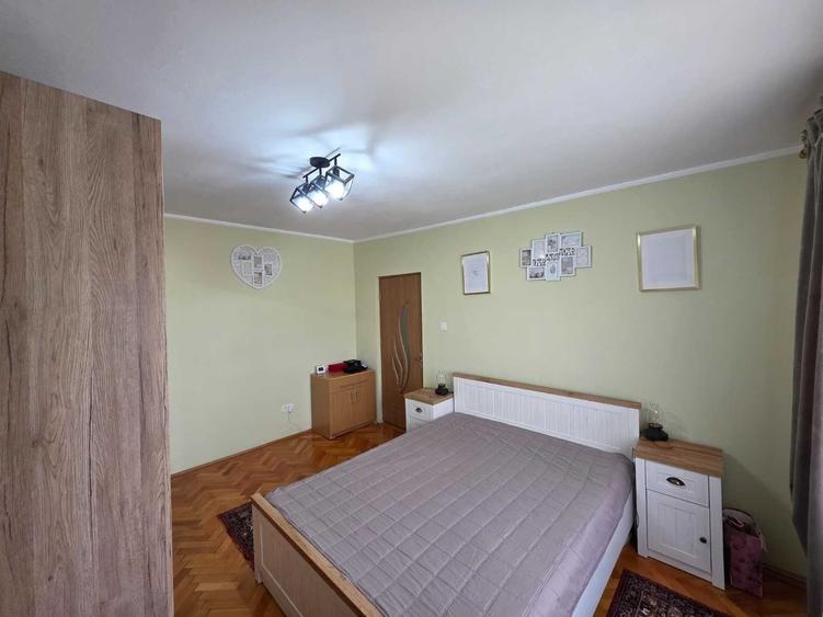 Apartament cu 3 camere semidecomandat în Gheorghe Lazăr
