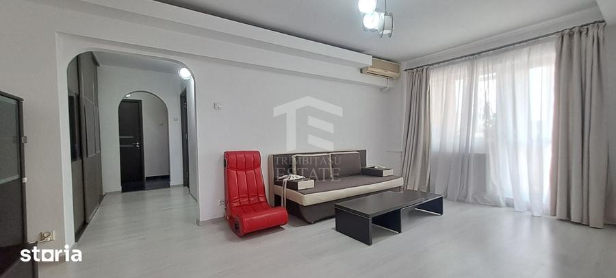 Apartament cu 3 camere semidecomandat în Militari