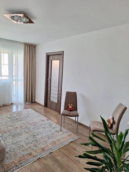 Apartament cu 3 camere circular, mobilat în Drumul Taberei — fotografia 1