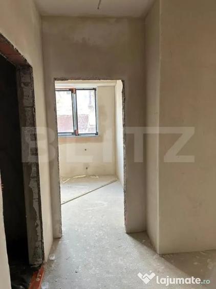 Garsonieră decomandată în Central