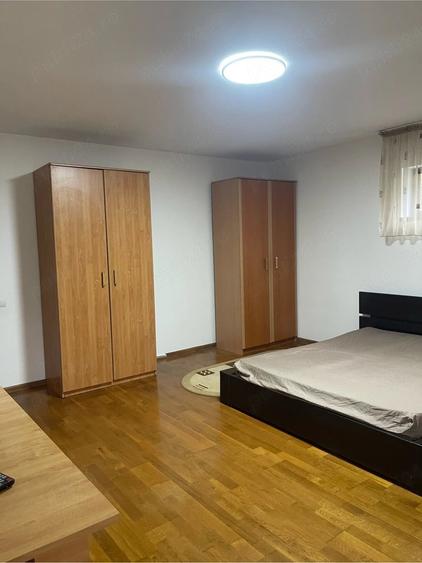 Casă cu 3 camere cu Teren 100 Mp în Foișorul de Foc