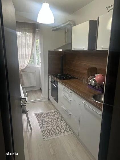 Apartament cu 2 camere semidecomandat în Berceni
