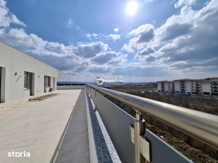 Apartament cu 3 camere decomandat în Galata