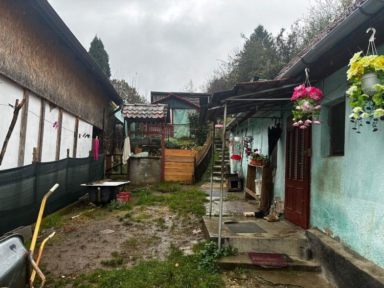 Casă individuală cu 2 camere cu Teren 600 Mp în Sâncraiu