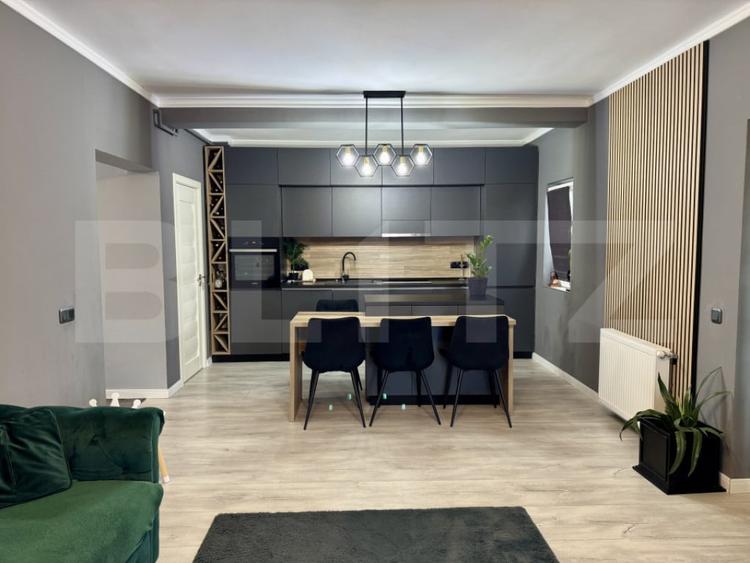 Apartament 3 camere, 81 mp, etaj 1, loc de parcare - zona Un - 9