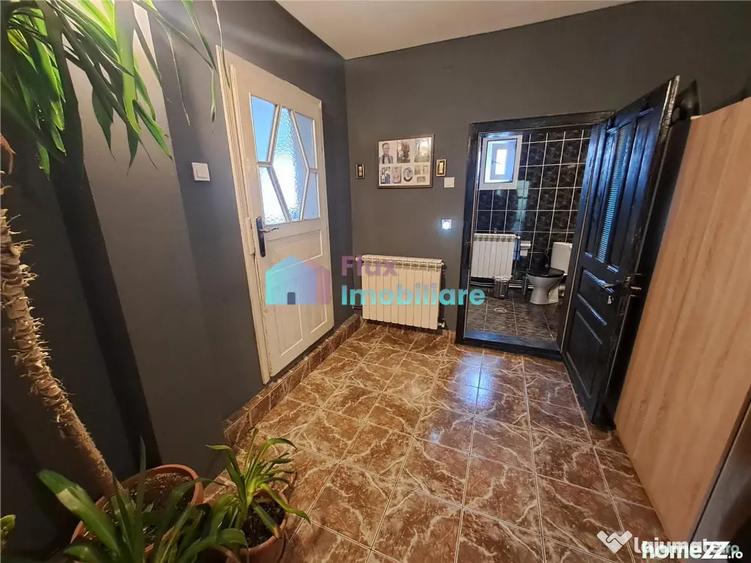 Casă cu 5 camere cu Teren 800 Mp în Cornu Luncii