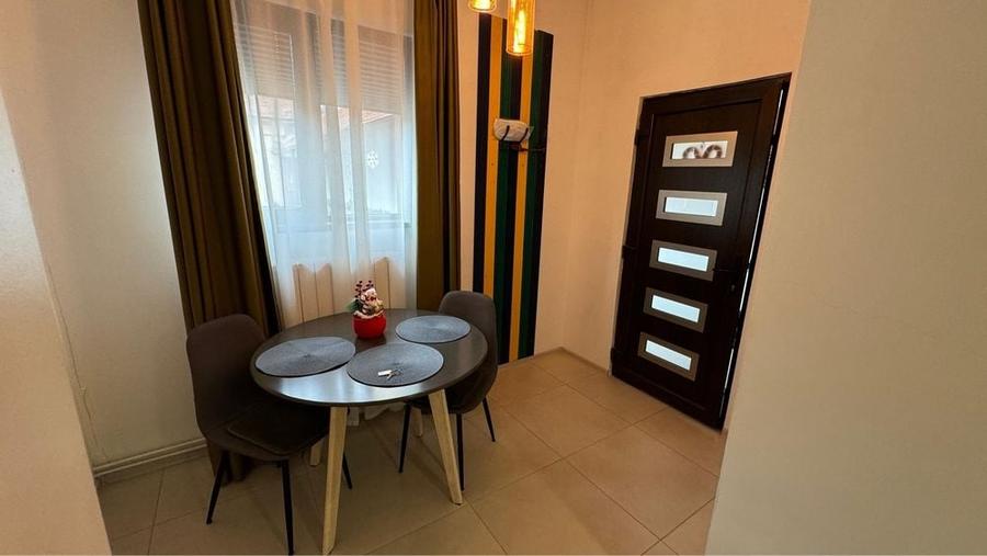 Apartament cu 2 camere decomandat în Ultracentral