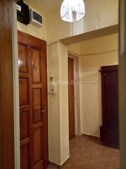 Proprietar- Vand apartament cu 3 camere in Cisnadie