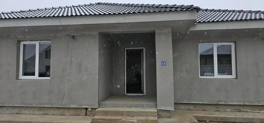 Casă cu 3 camere cu Teren 147 Mp în Sântandrei