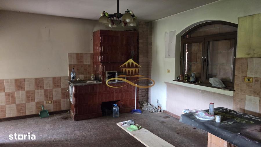 Casă cu 2 camere cu Teren 760 Mp în Mărgineni