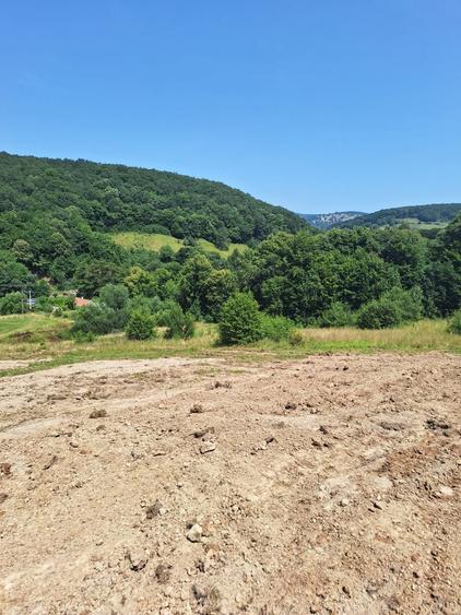 Teren Construcții intravilan de 1000 mp, în Vâlcele