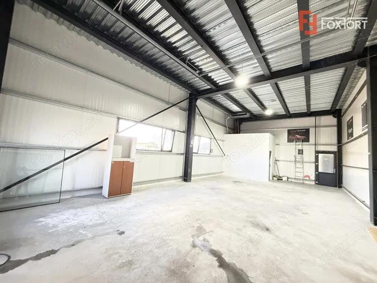 Spațiu comercial, de 100 mp, în Săcălaz