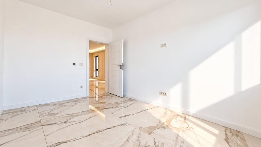 Duplex cu 5 camere cu Canalizare în Giroc