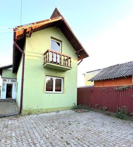 Casă cu 4 camere în Albești-Paleologu
