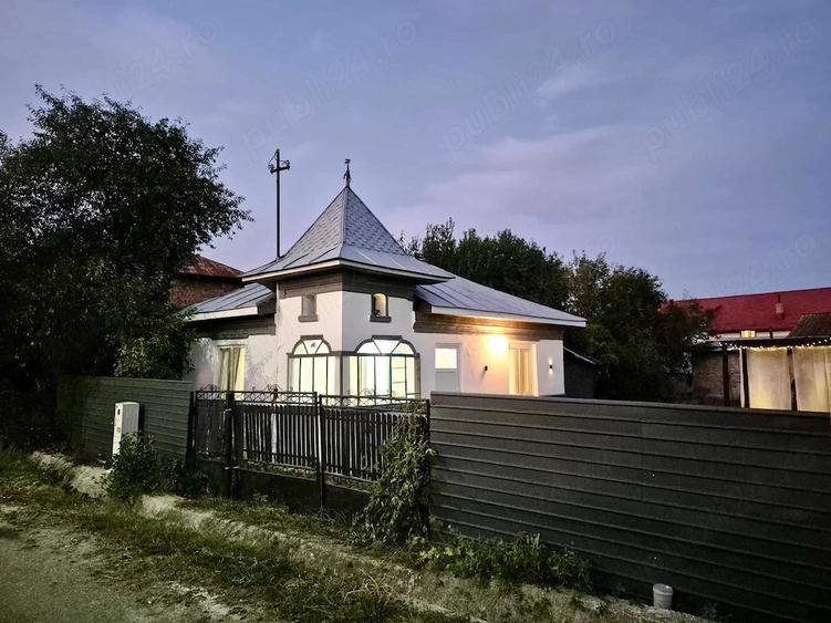 Casă cu 2 camere cu Teren 328 Mp în Dobra