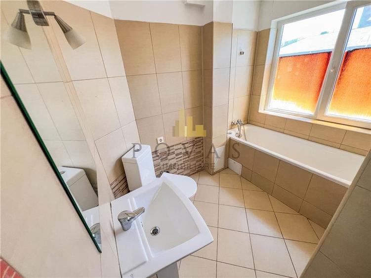 Apartament cu 4 camere decomandat în Universitate