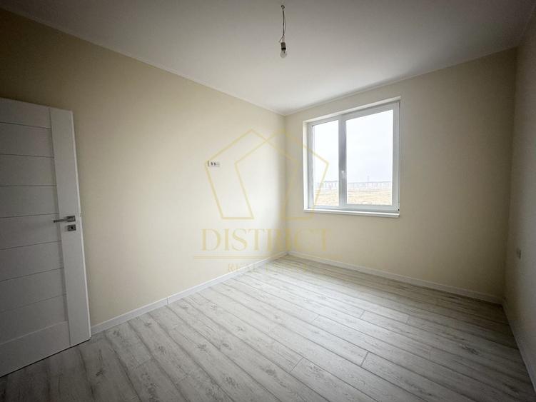 Duplex cu 4 camere cu Canalizare în Giroc
