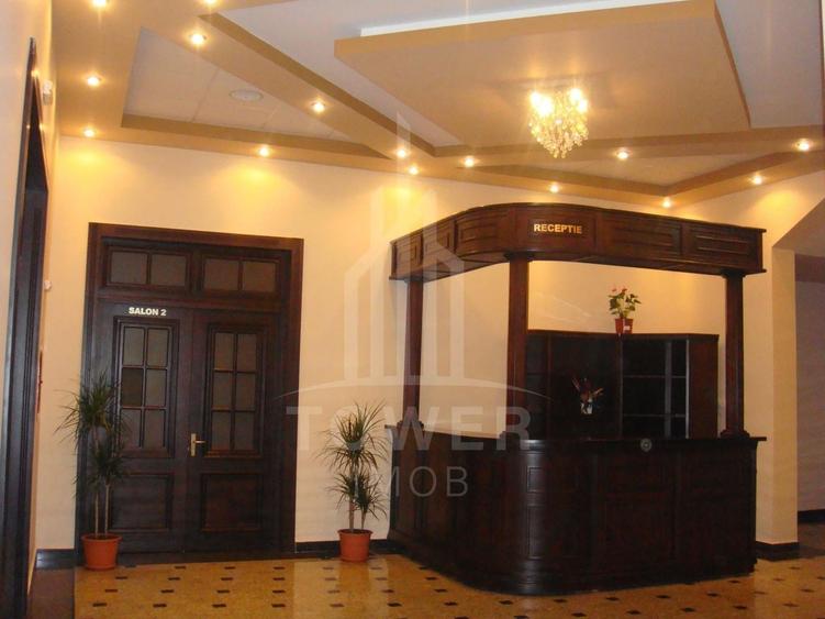 Hotel/Pensiune, de 1,340 mp, în Central