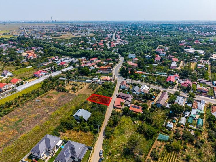Teren Construcții intravilan de 400 mp, în Domnești
