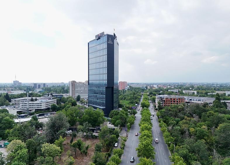 Birou, de 34,000 mp, în P-ta Presei Libere